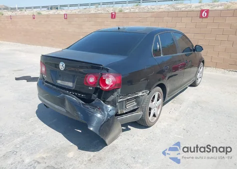 2010 Volkswagen Jetta Limited Edition from USA, damaged, VIN 3VWRZ7AJ5AM144457